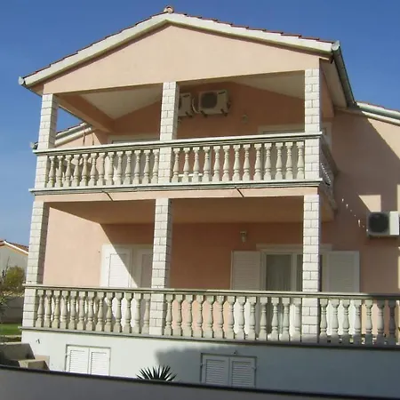 21c Ulica Ante Starcevica Apartment